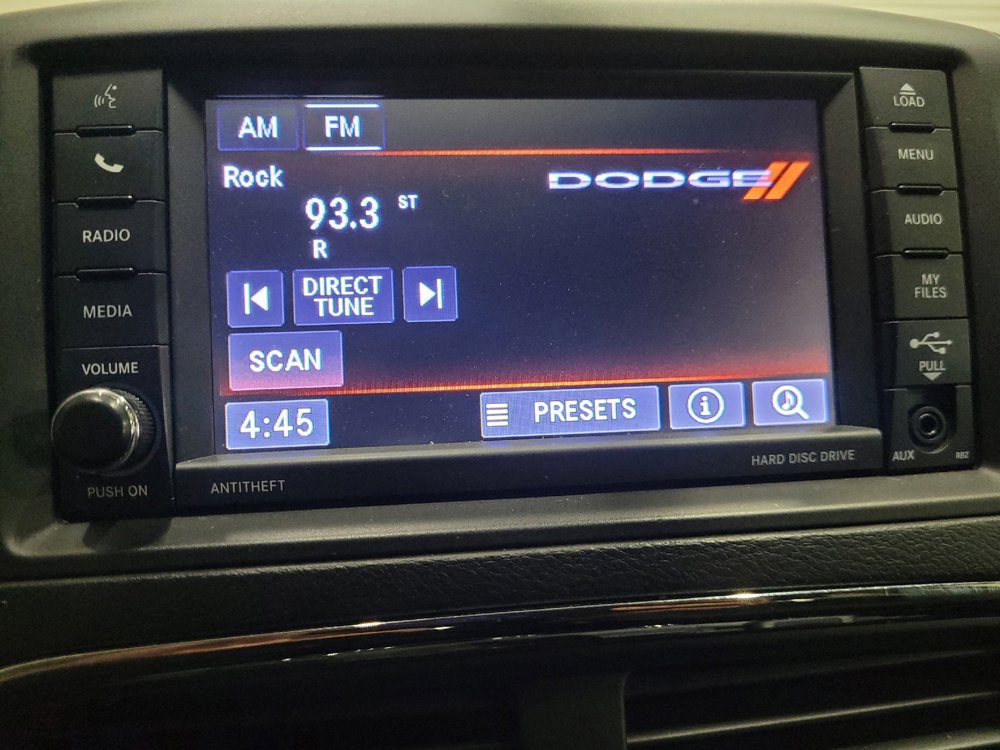 Used 2018 Dodge Grand Caravan SE FWD image 25