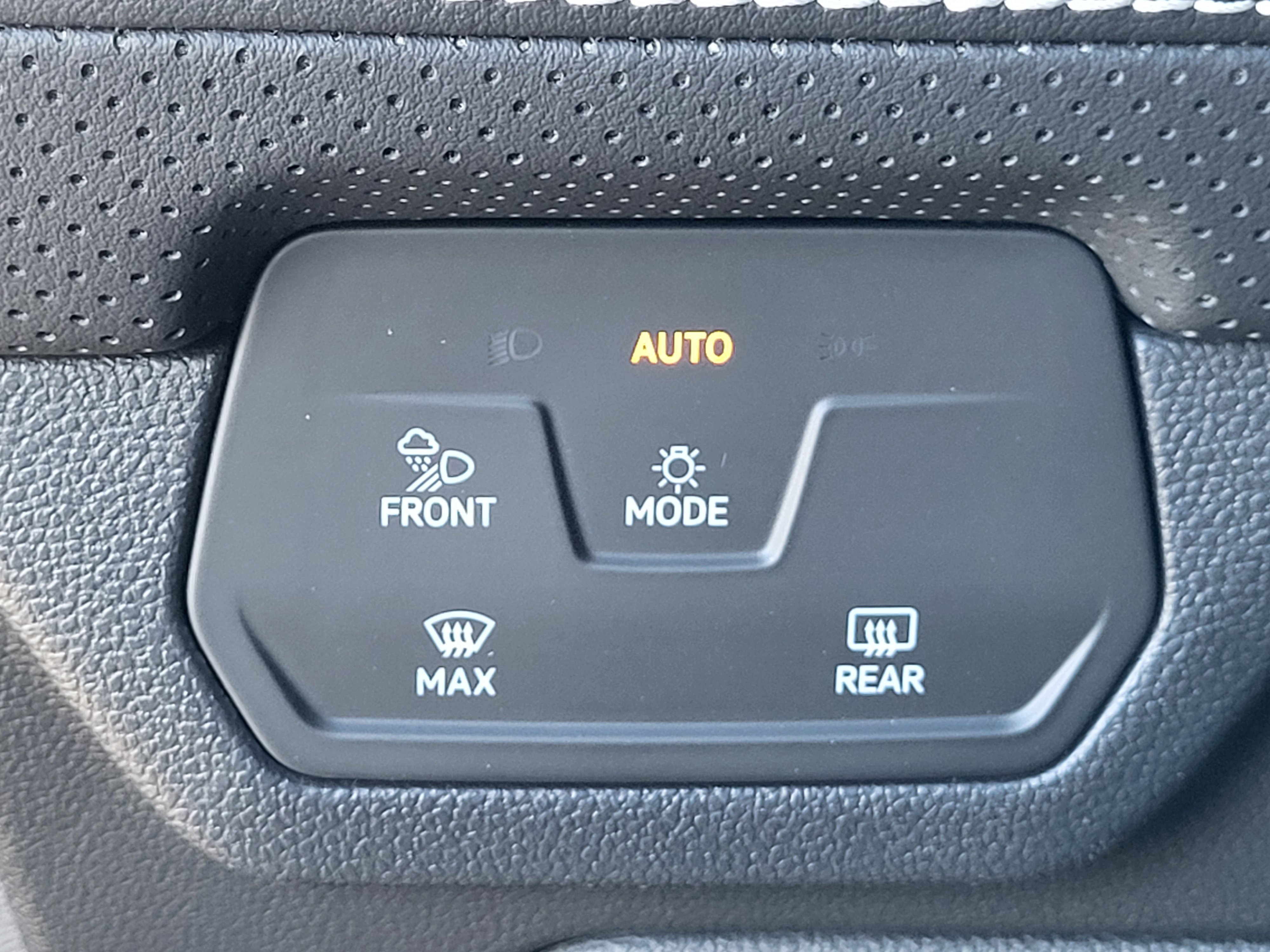 New 2026 Volkswagen Atlas SEL image 31