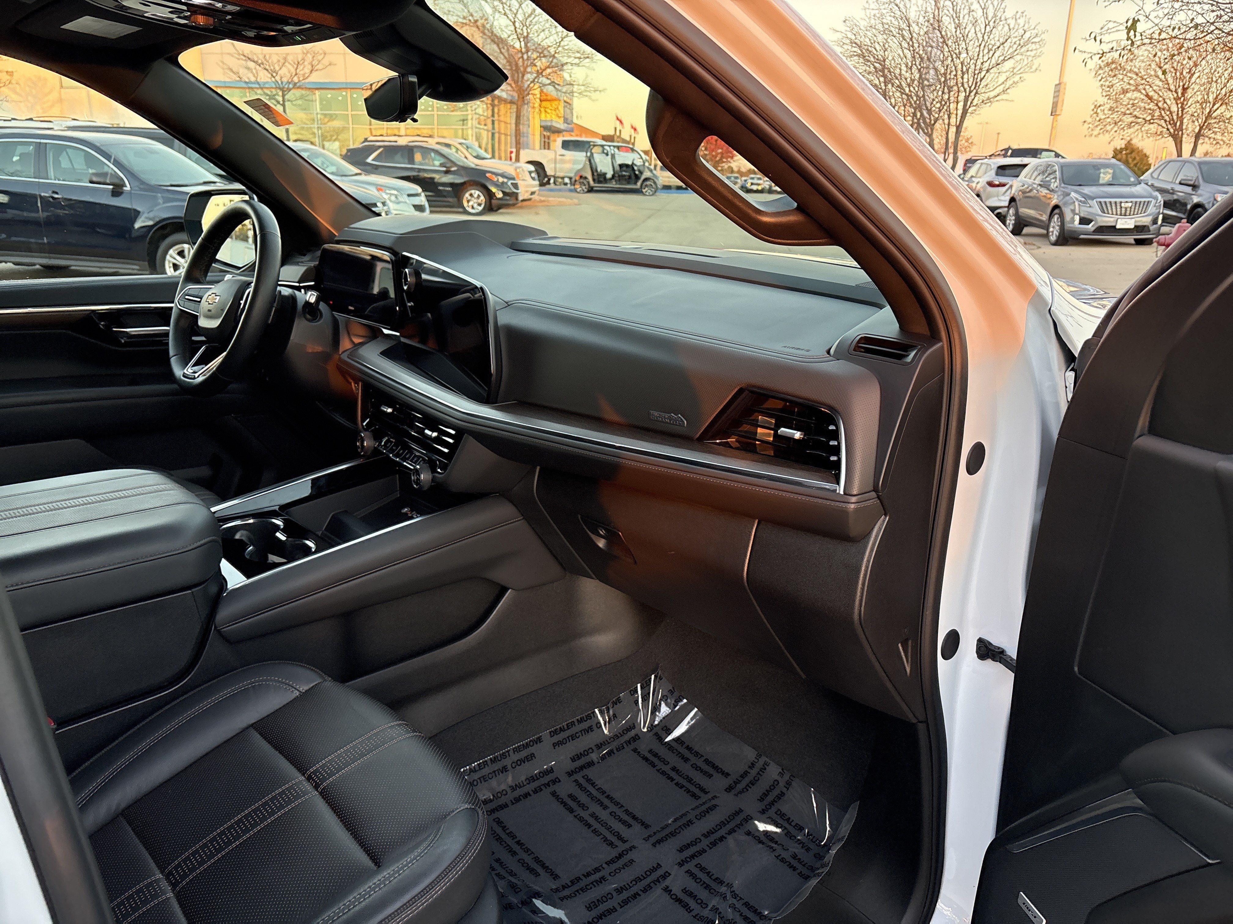 Used 2026 Chevrolet Tahoe High Country AWD/4WD image 14