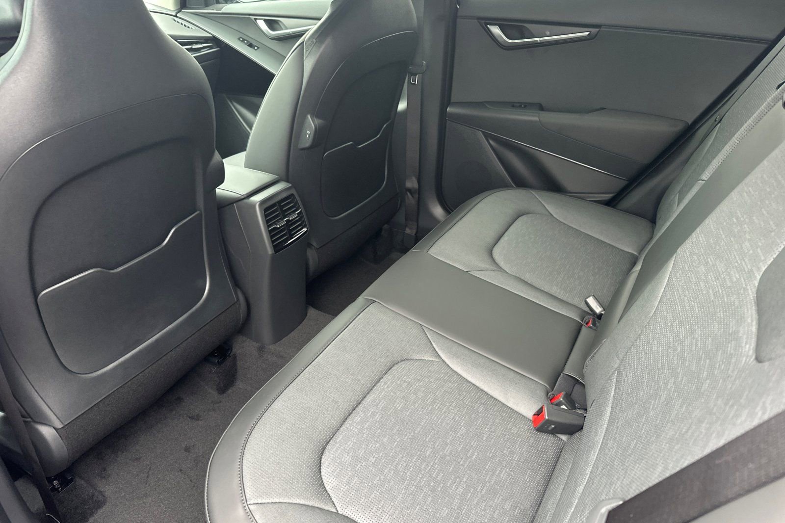 New 2026 Kia Niro SX image 12