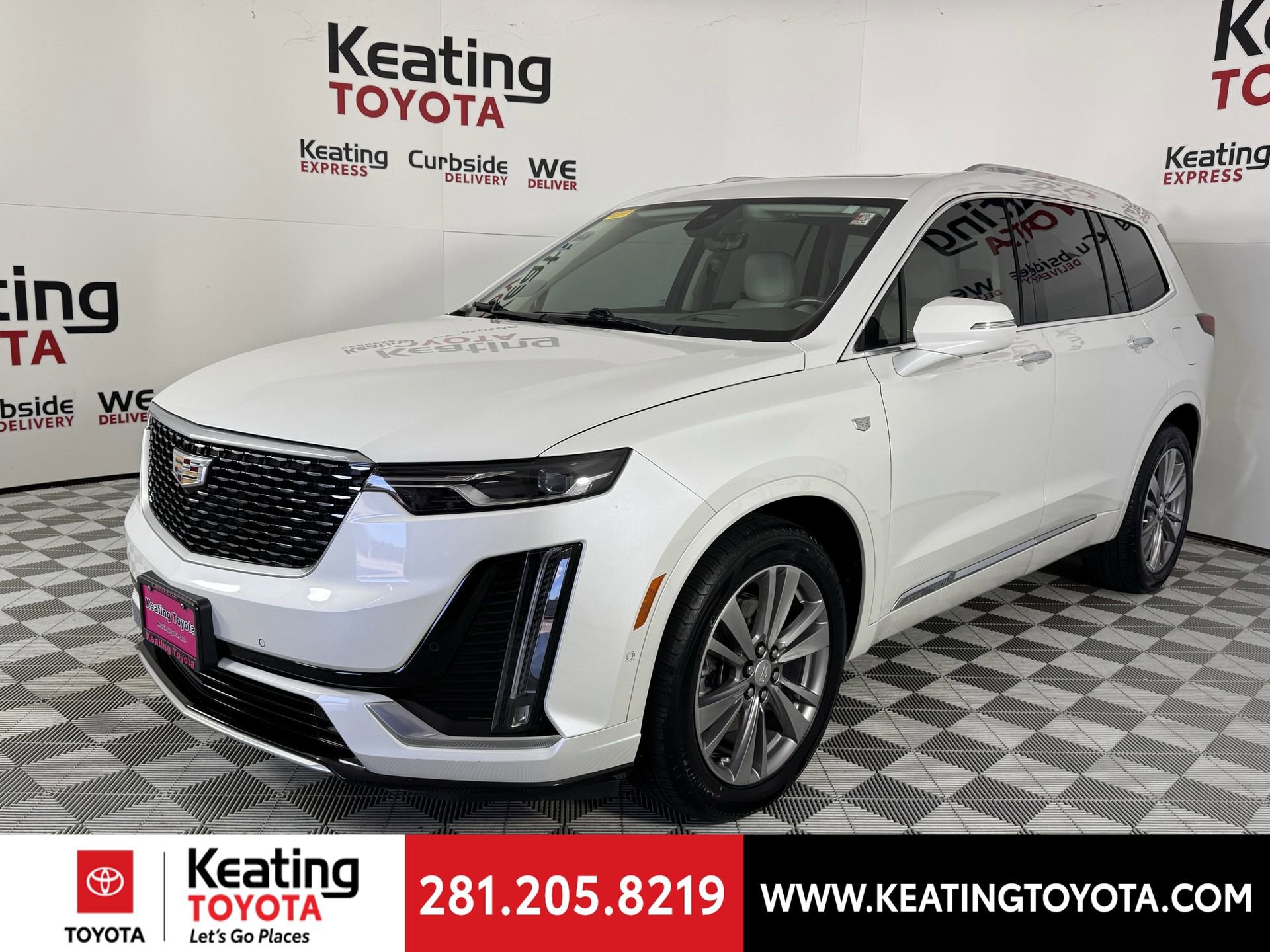 Used 2023 Cadillac XT6 Premium Luxury w/ Technology Package image 9