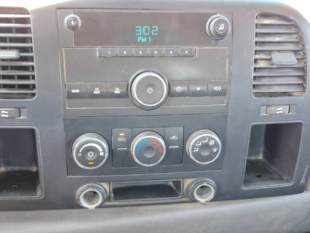 Used 2007 Chevrolet Silverado 2500 W/T AWD/4WD image 16