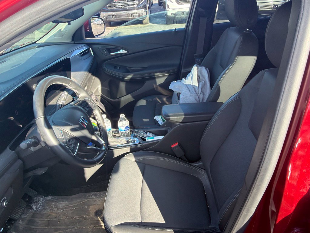 Used 2024 Buick Encore GX Preferred AWD/4WD image 7