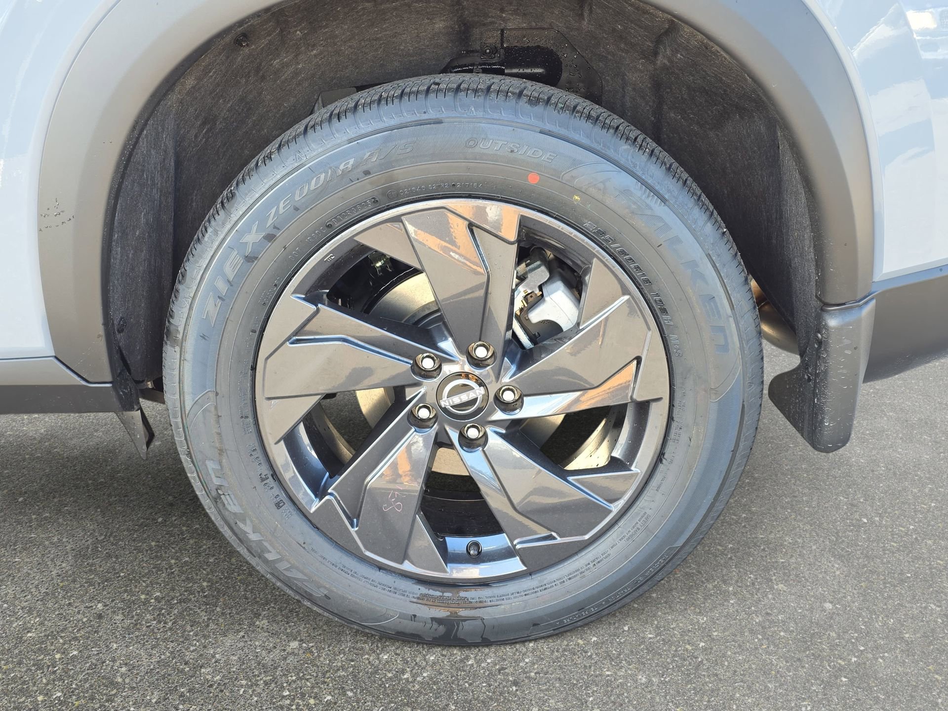 New 2026 Nissan Rogue SV w/ Cold Weather Package image 31