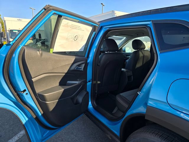 New 2026 Chevrolet Trax LT w/ Driver Confidence Package FWD image 15