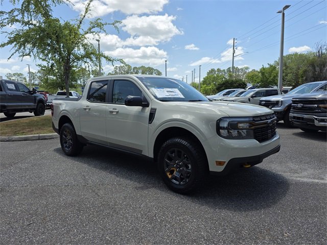 New 2024 Ford Maverick Tremor w/ Tremor Off-Road Package
