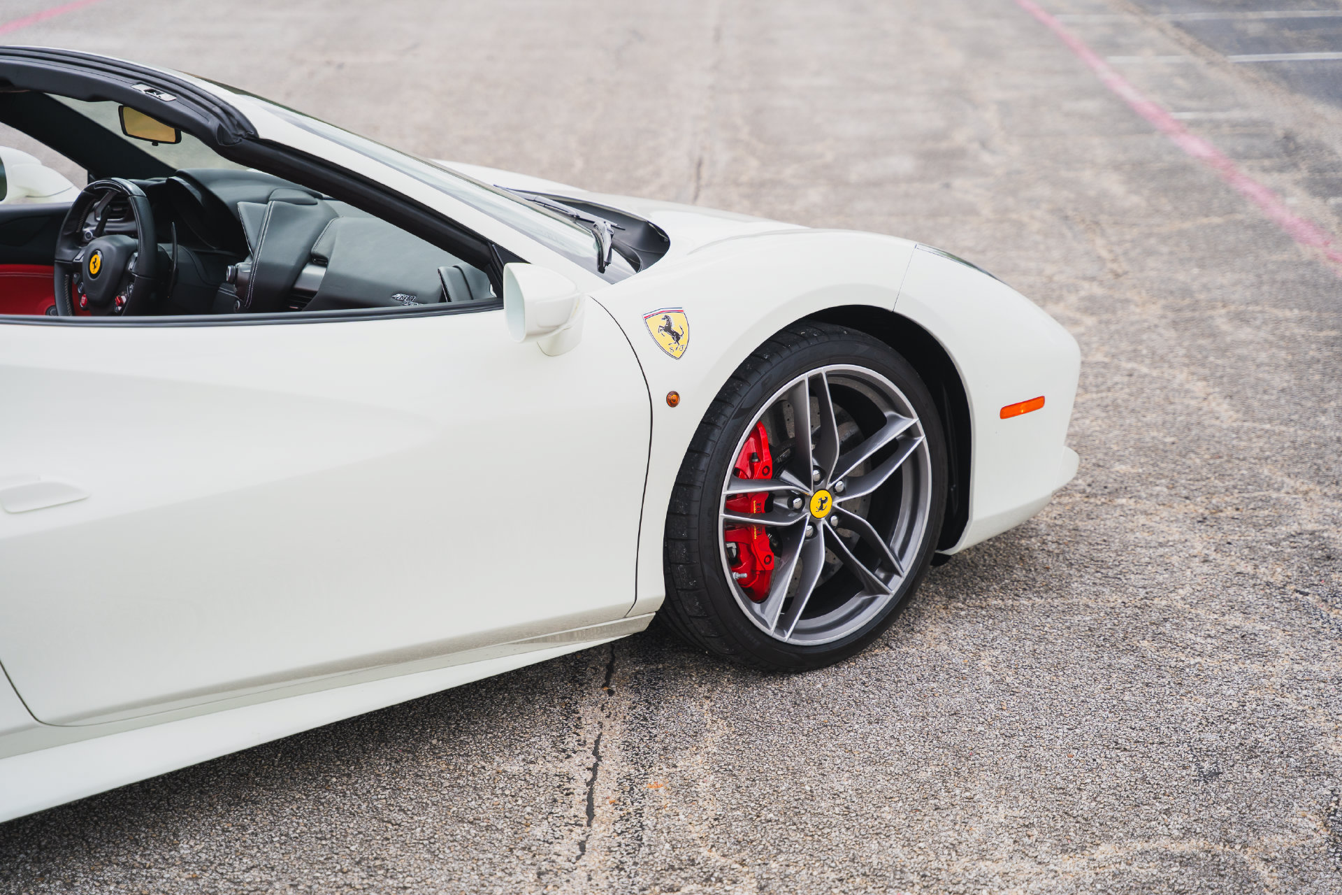 Used 2018 Ferrari 488 Spider RWD image 40