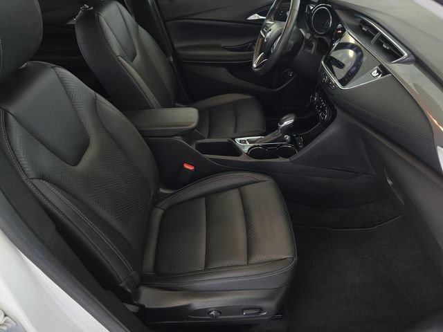 Used 2022 Buick Encore GX Essence FWD image 32