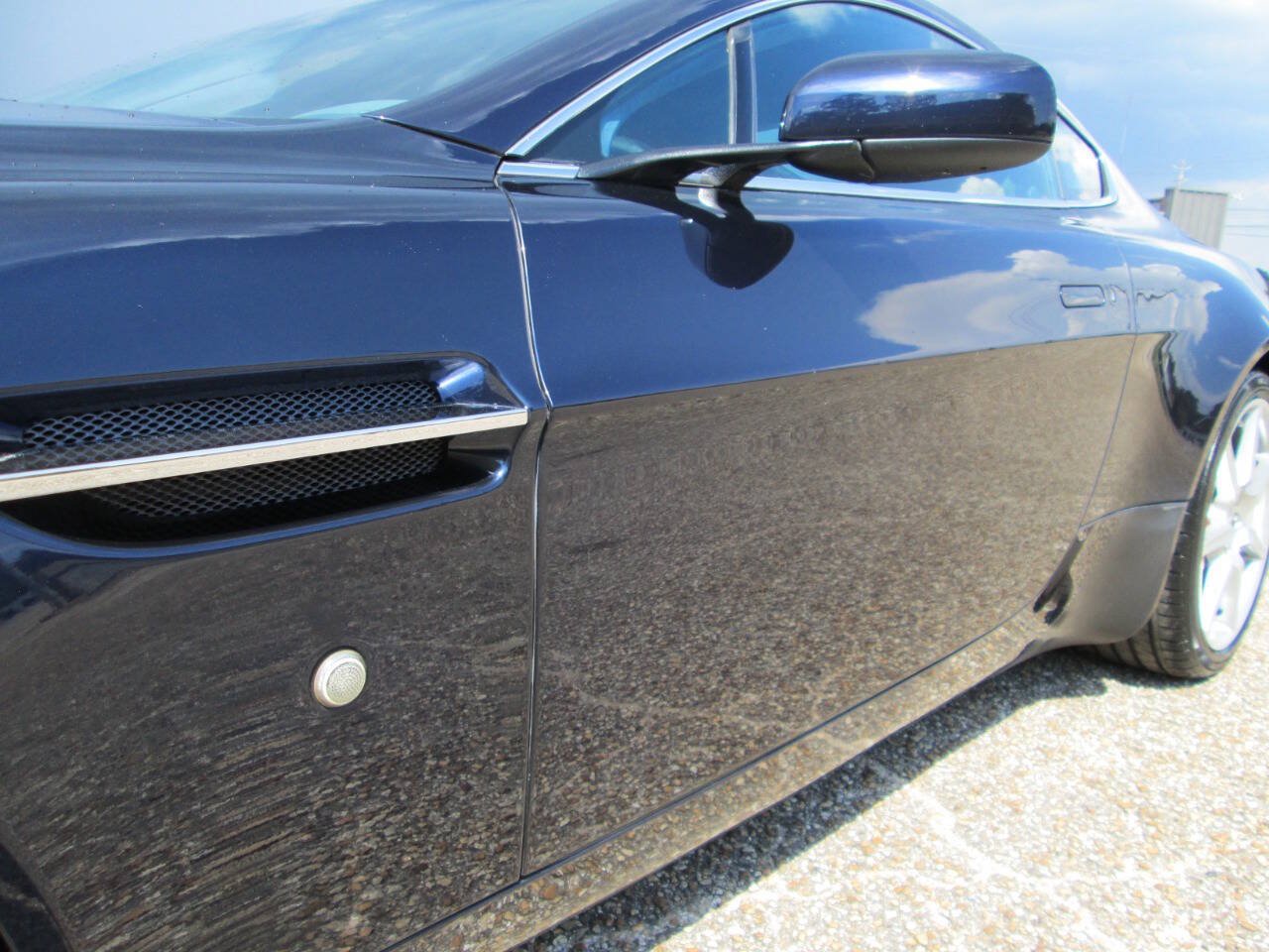 Used 2007 Aston Martin V8 Vantage Coupe RWD image 39