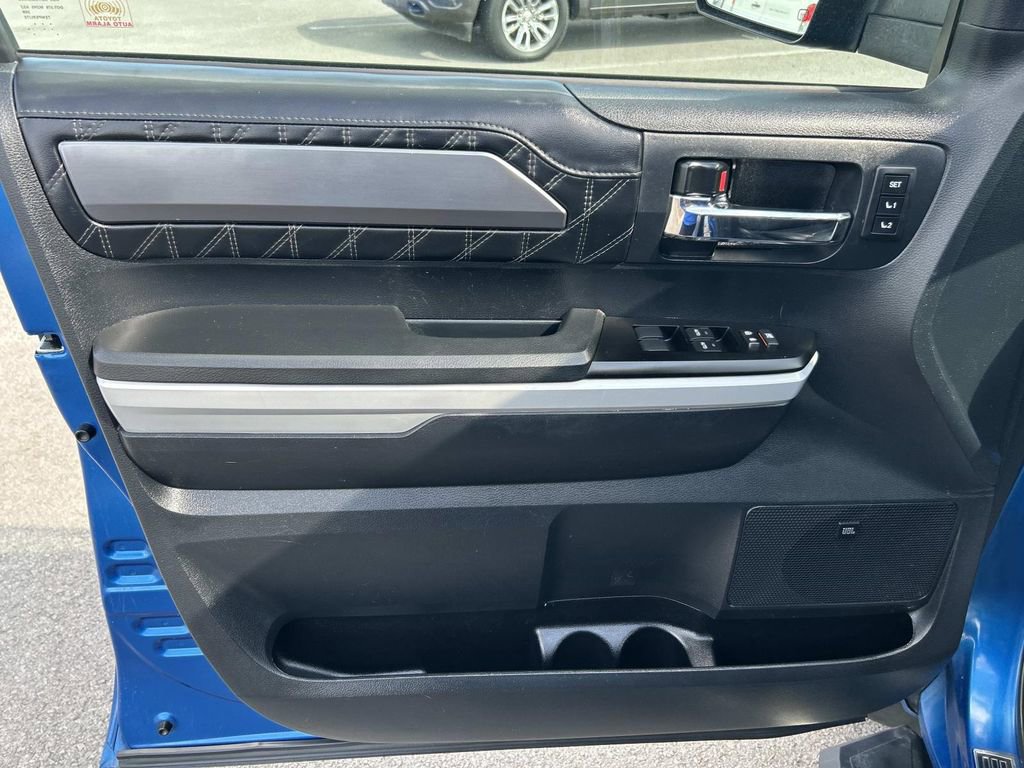 Used 2018 Toyota Tundra Platinum AWD/4WD image 27