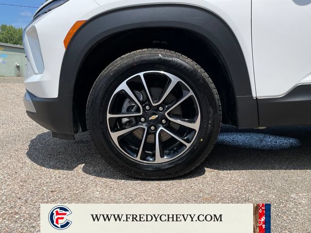 Used 2025 Chevrolet TrailBlazer LT AWD/4WD image 28