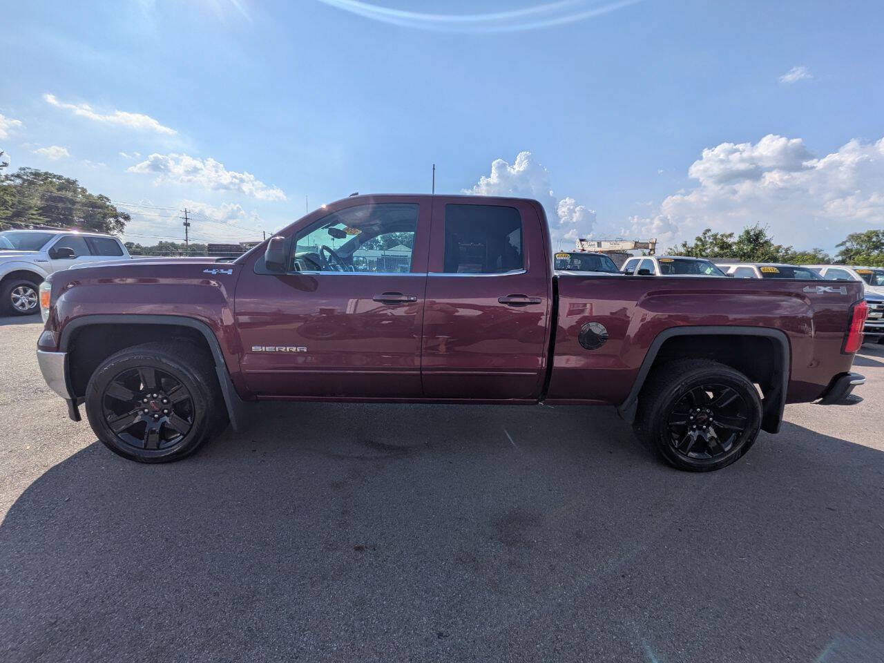 Used 2014 GMC Sierra 1500 SLE w/ SLE Value Package AWD/4WD image 3