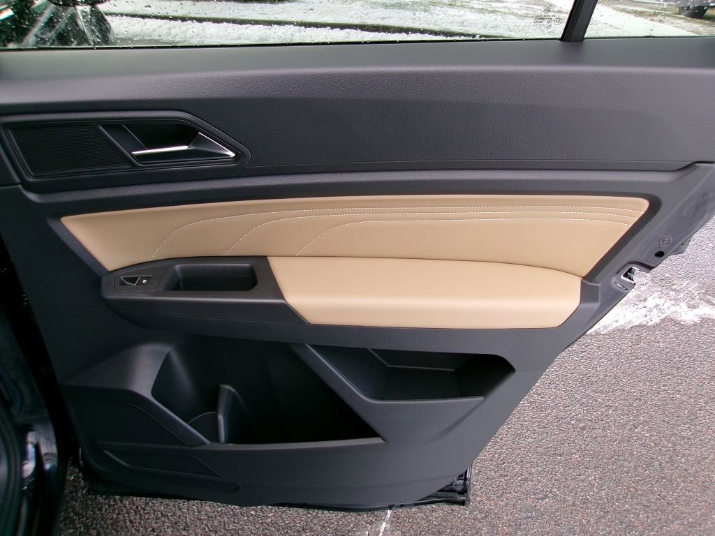 Used 2023 Volkswagen Atlas Cross Sport SE image 10