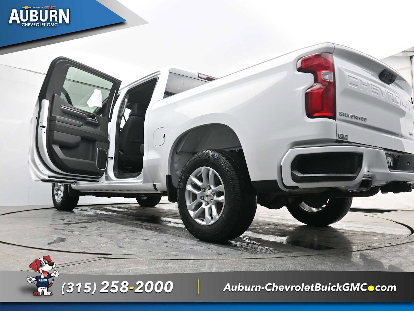 Used 2024 Chevrolet Silverado 1500 RST w/ Z71 Off-Road Package image 36