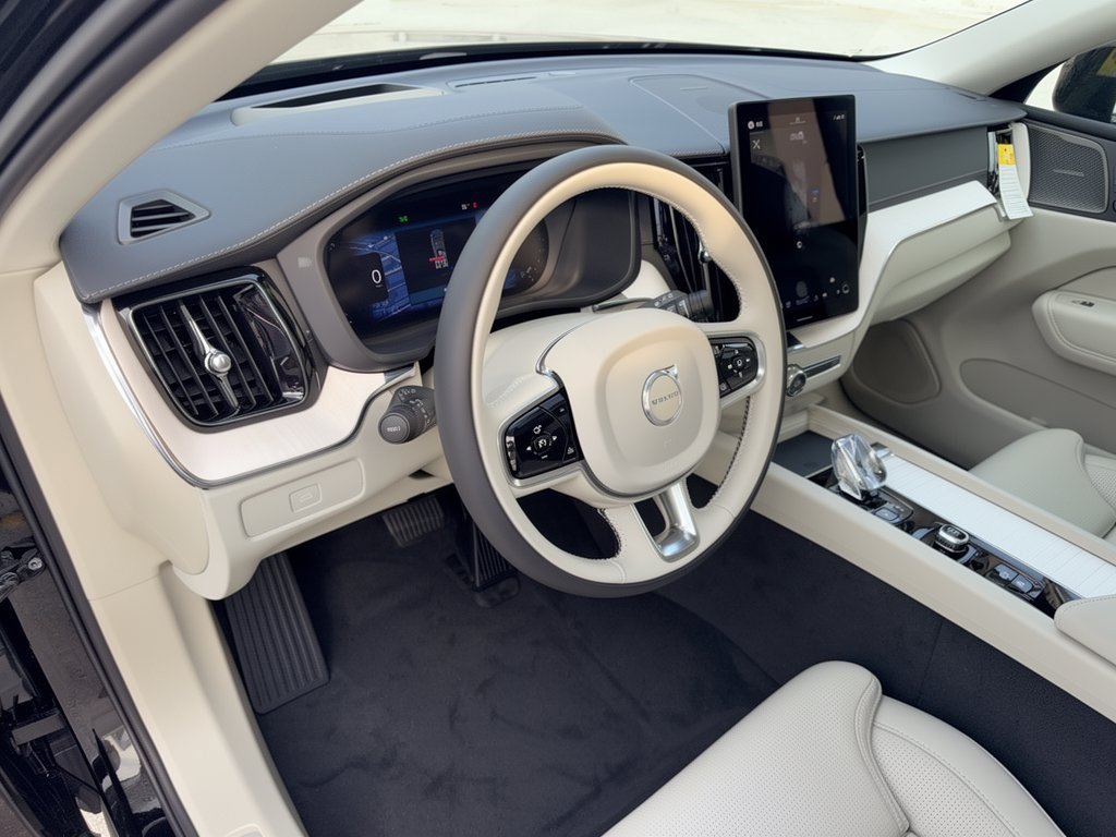 New 2026 Volvo XC60 B5 Ultra w/ Climate Package AWD/4WD image 4