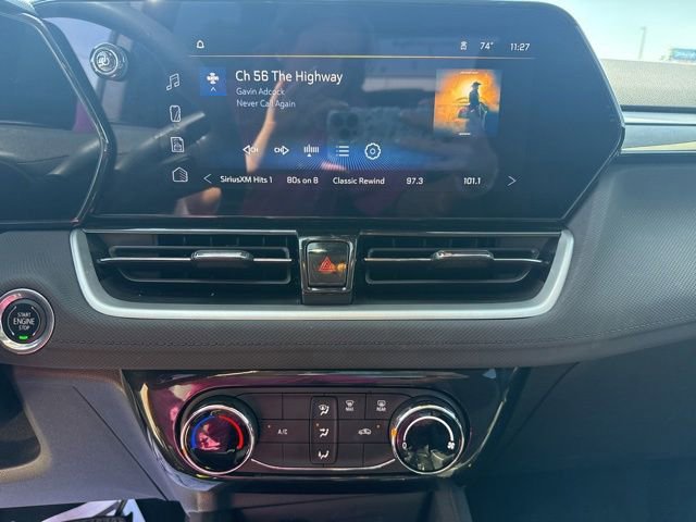 Used 2025 Chevrolet TrailBlazer LT AWD/4WD image 16