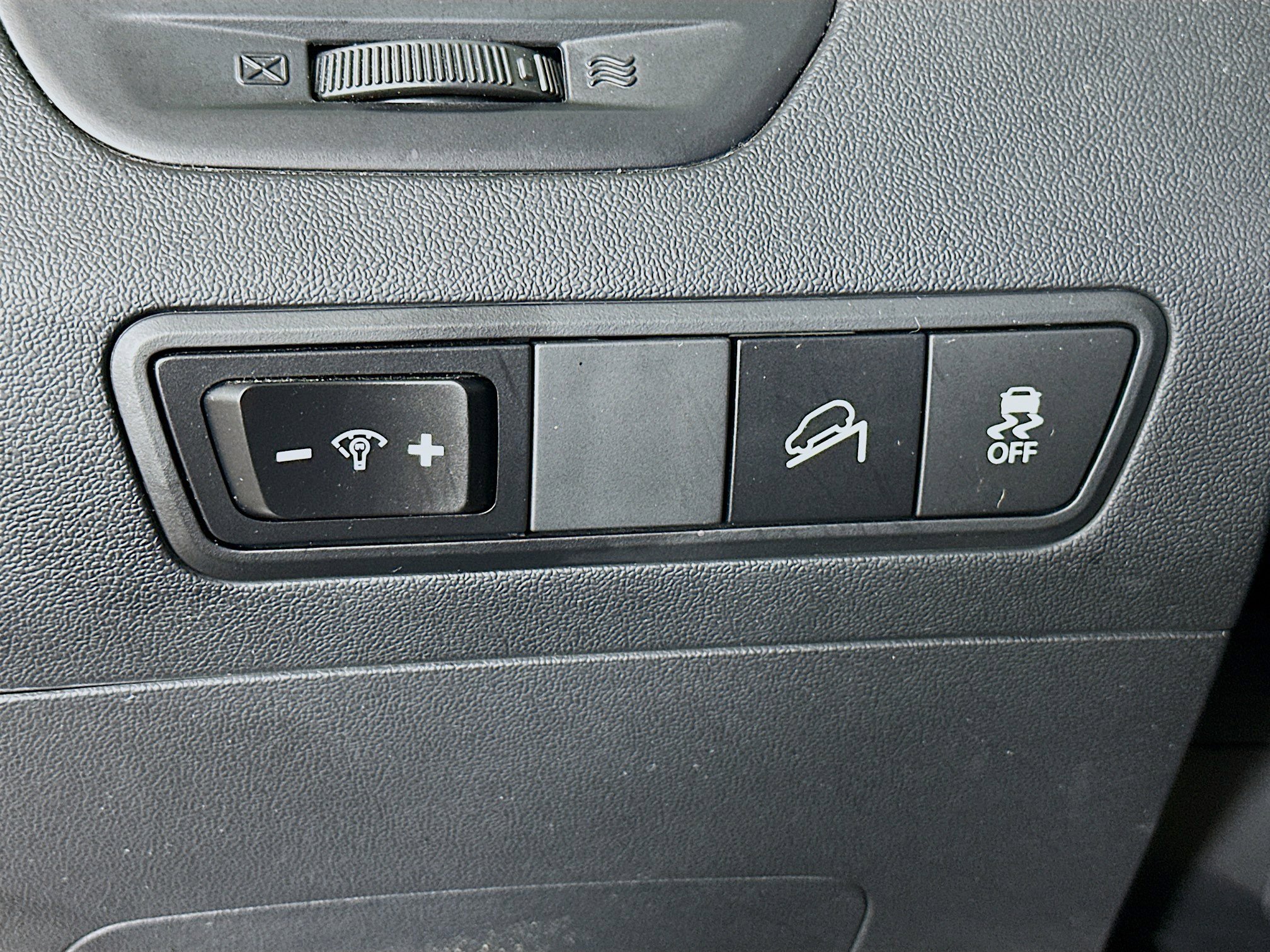 Used 2012 Hyundai Tucson Limited FWD image 17