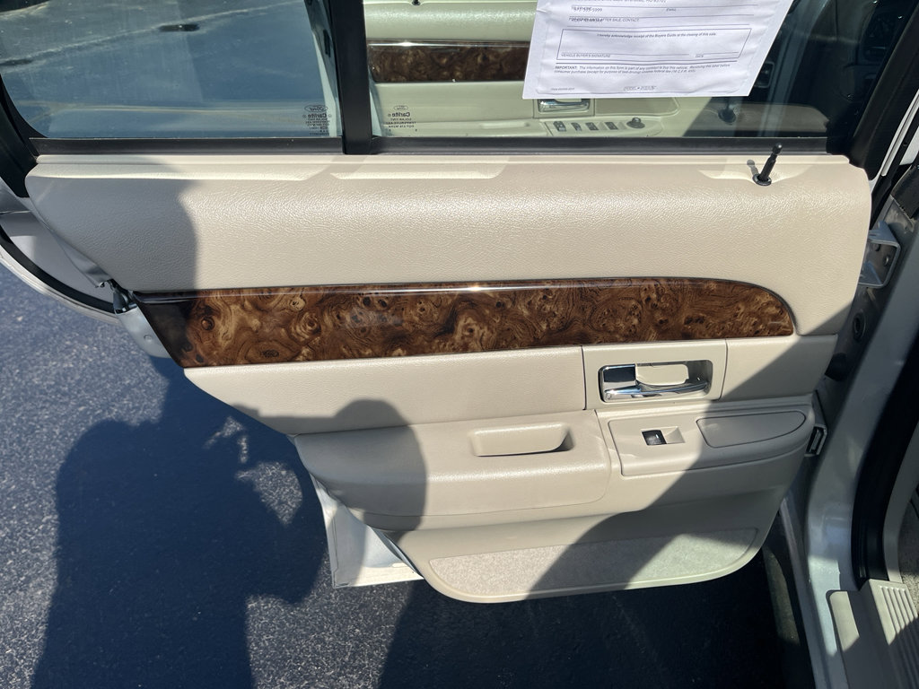 Used 2011 Mercury Grand Marquis LS image 23