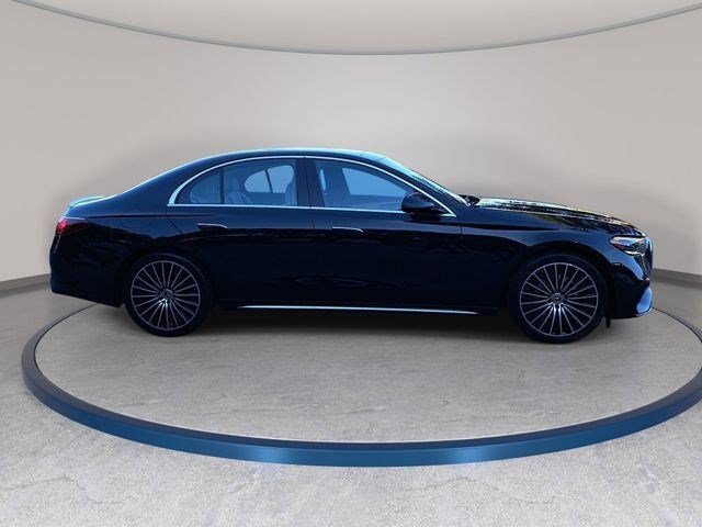 Used 2026 Mercedes-Benz E 350 4MATIC Sedan image 4
