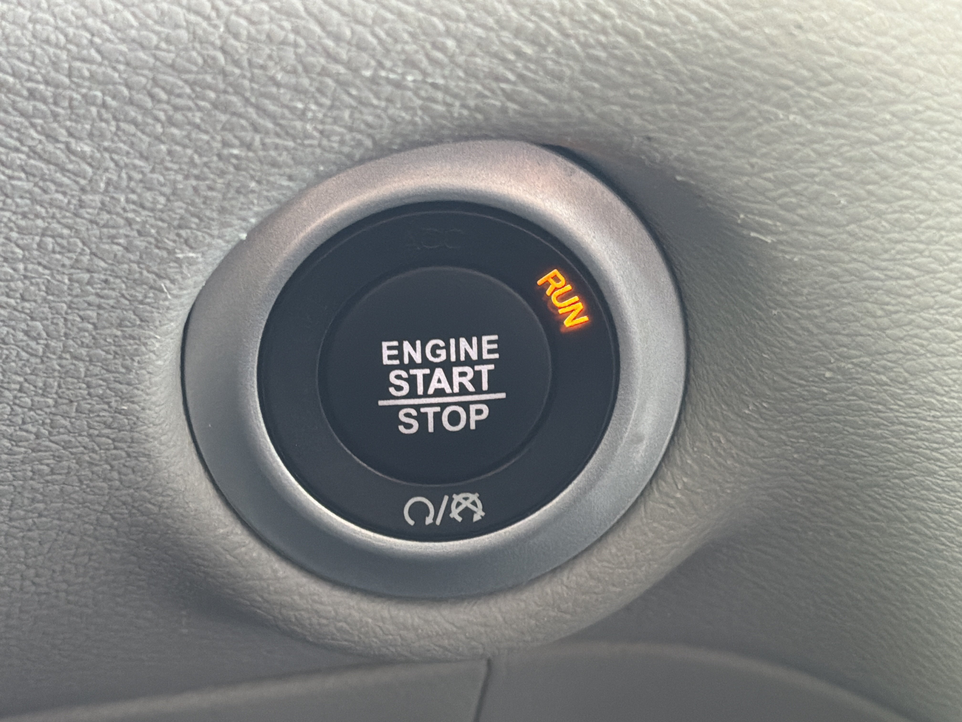 Used 2024 Chrysler Pacifica Touring-L FWD image 15