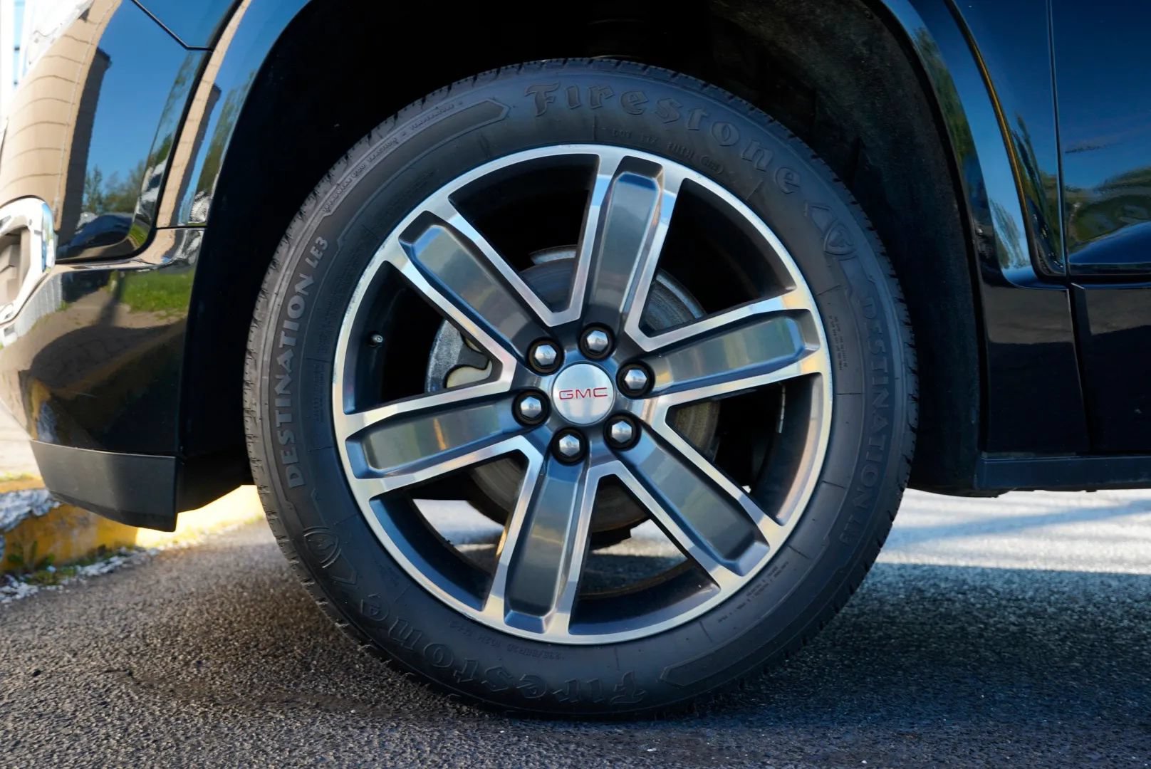 Used 2019 GMC Acadia Denali FWD image 14