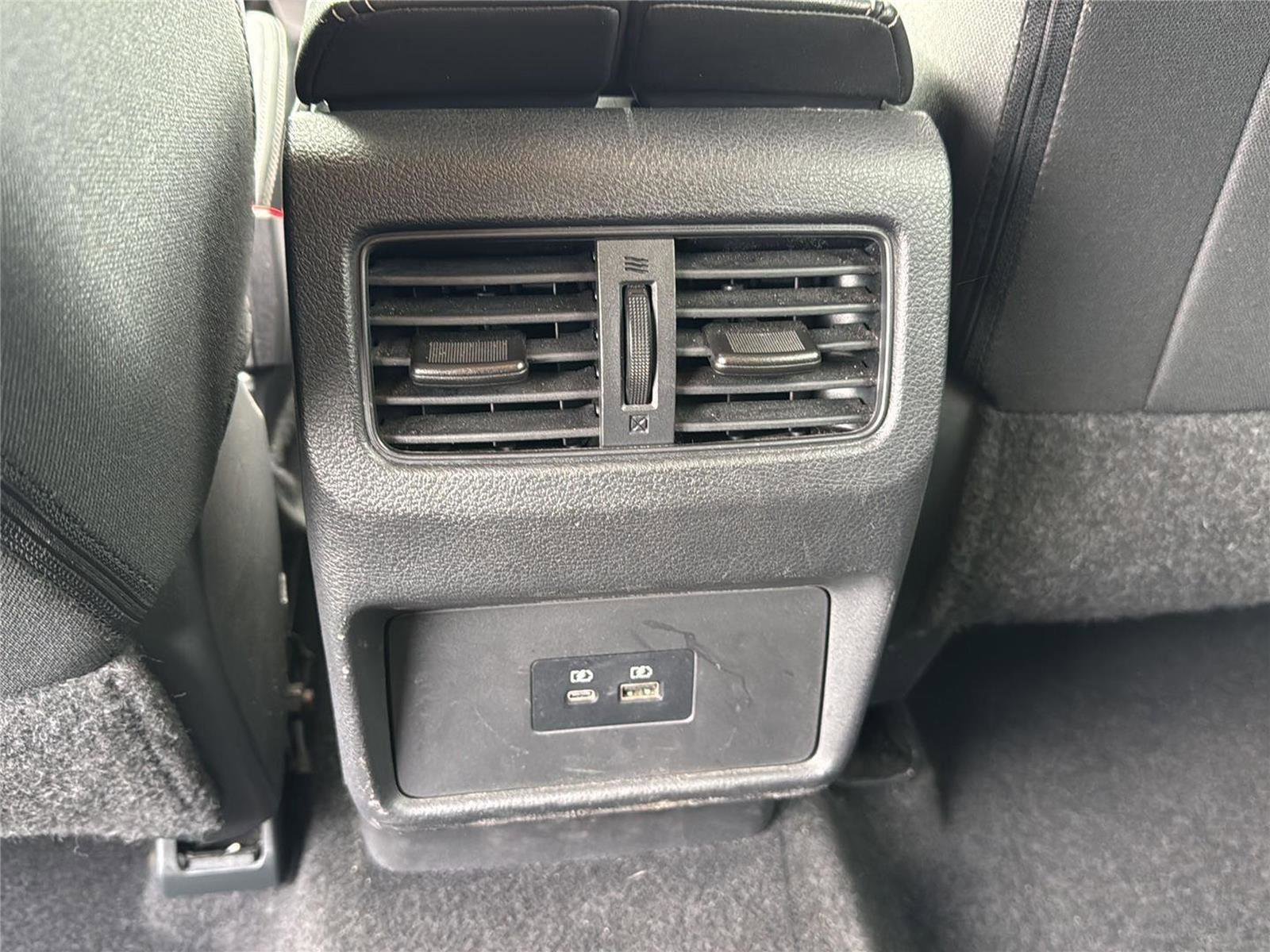 Used 2022 Nissan Rogue SV image 28