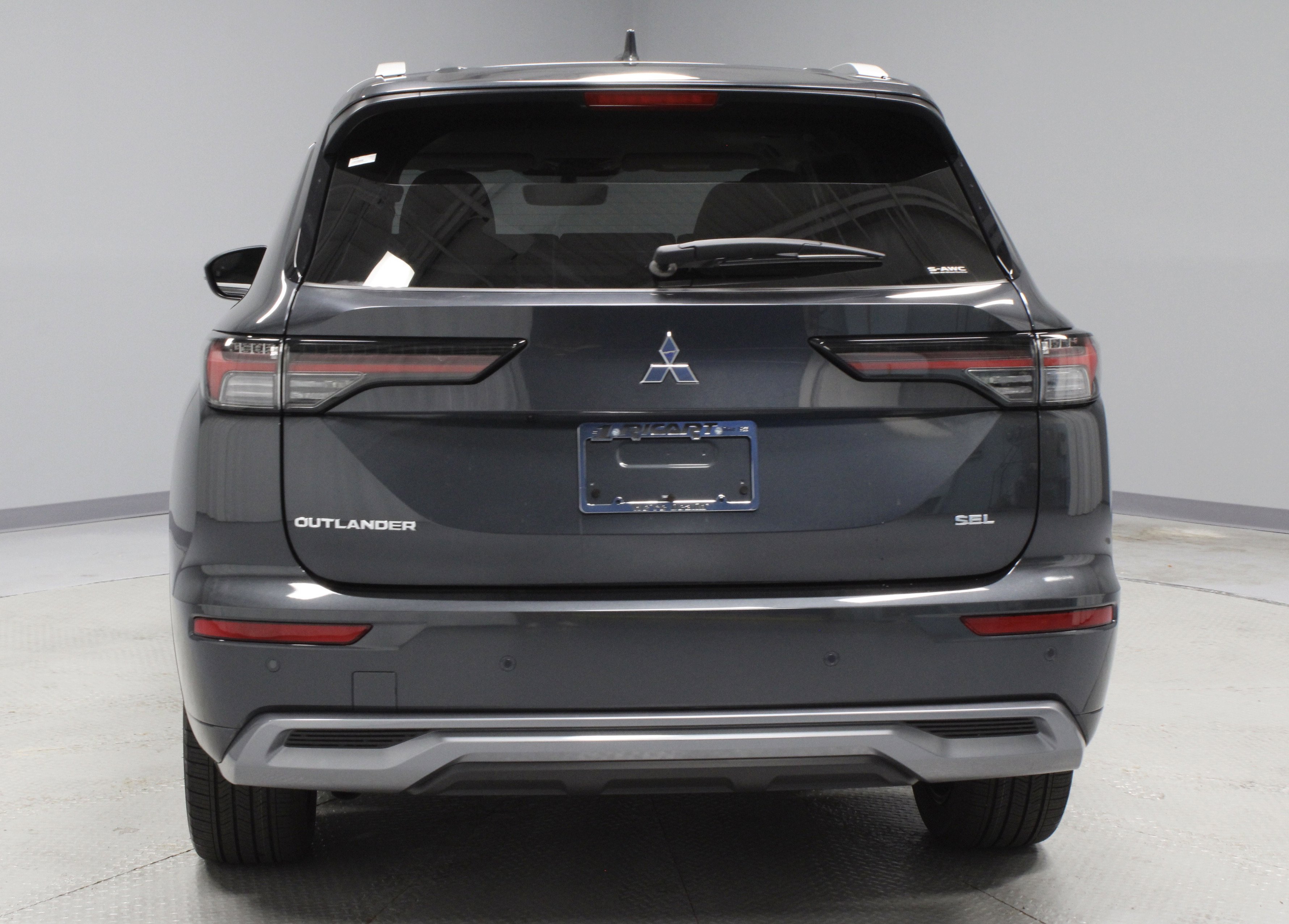 New 2025 Mitsubishi Outlander SEL image 7