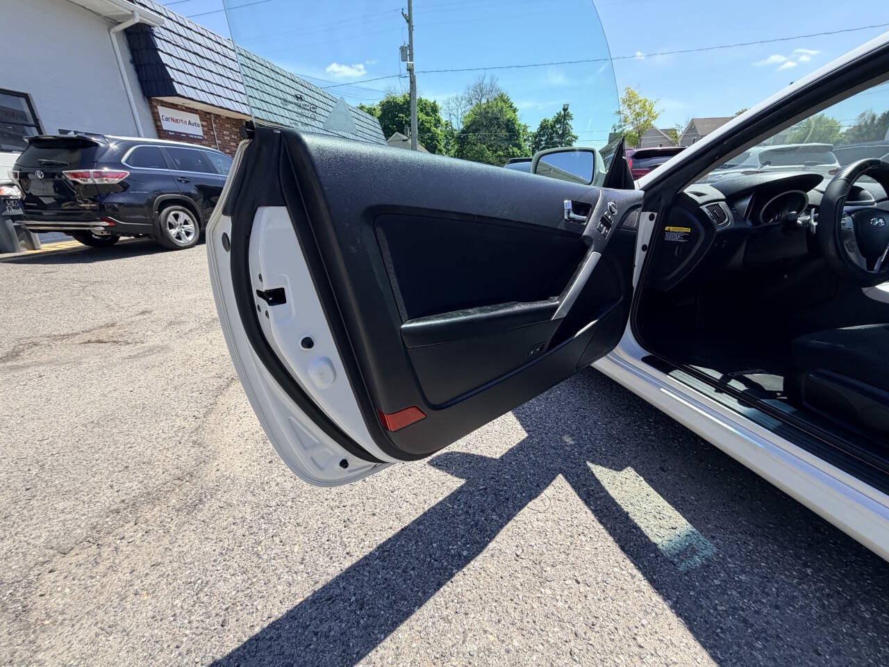 Used 2010 Hyundai Genesis 2.0T RWD image 46
