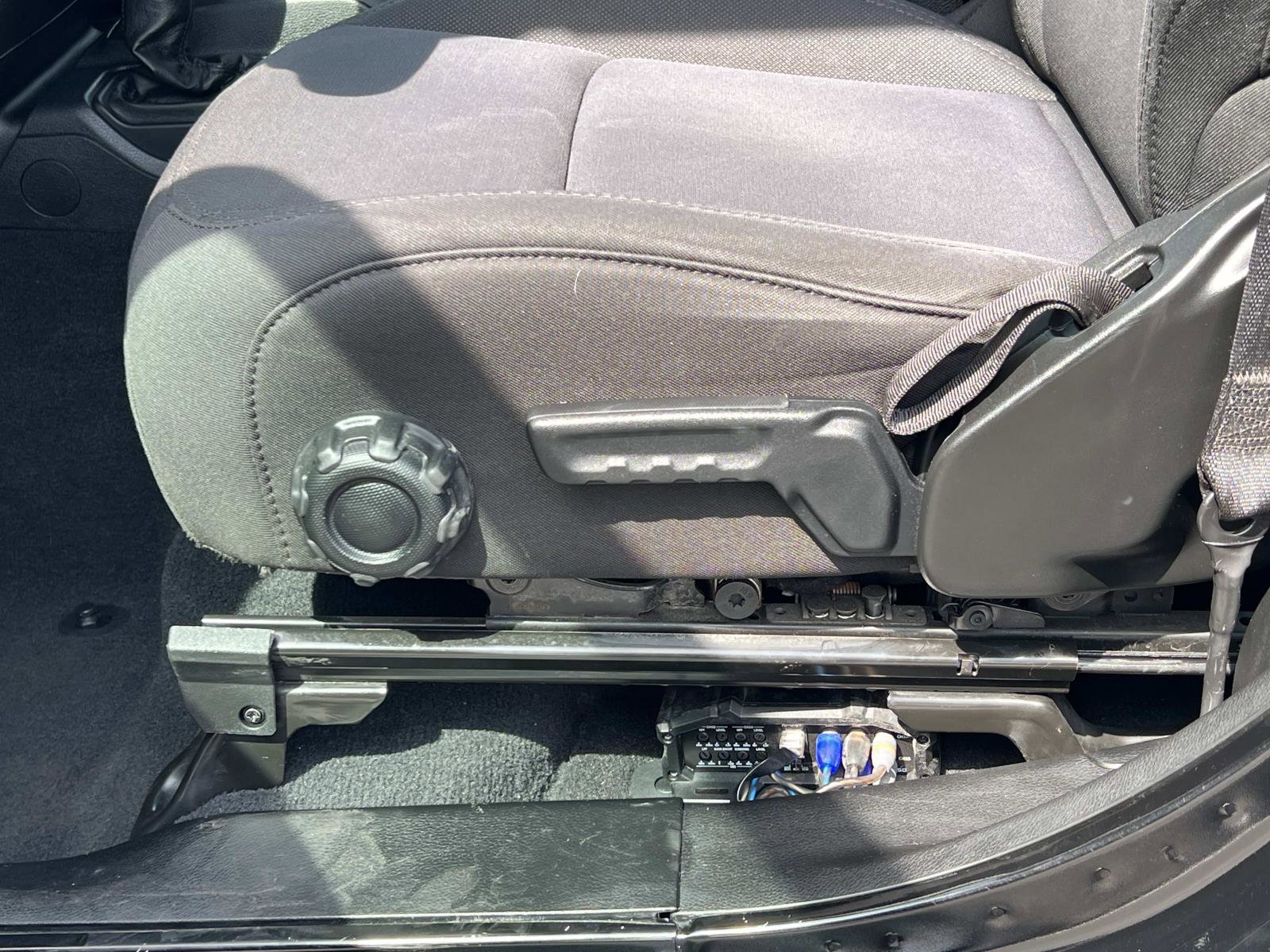 Used 2023 Jeep Wrangler Sport S image 18