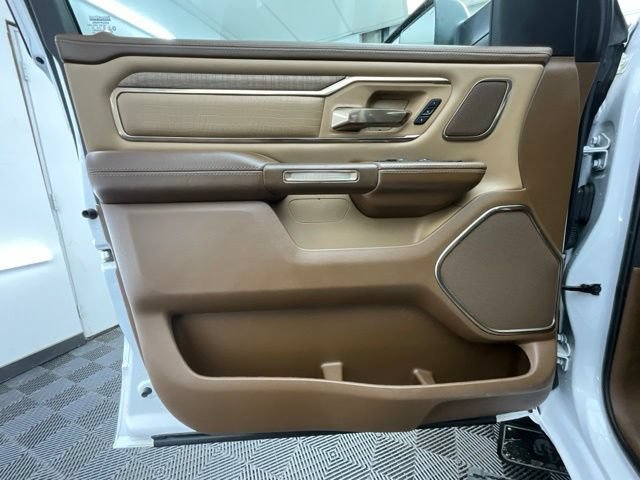 Used 2020 RAM 1500 Longhorn AWD/4WD image 12