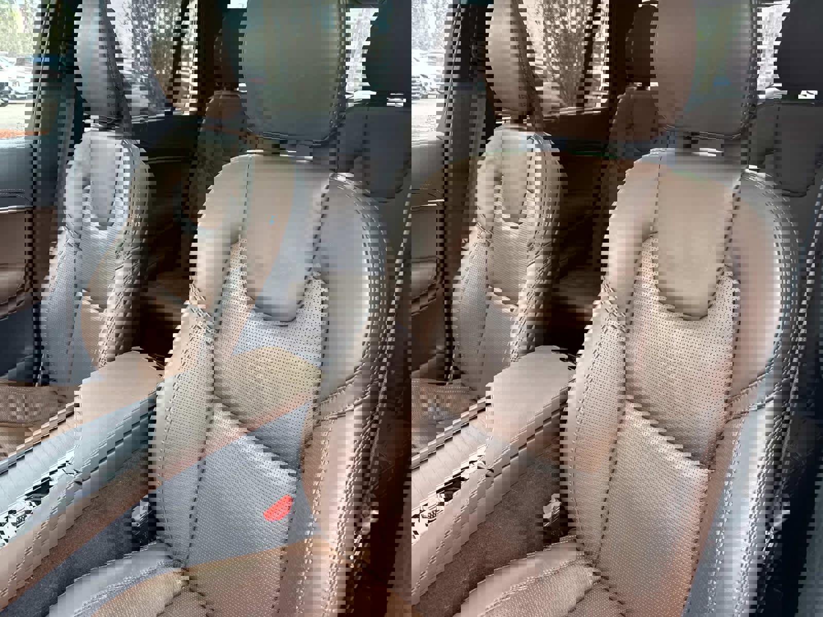 Used 2022 Volvo XC90 T6 Inscription w/ Lounge Package image 21