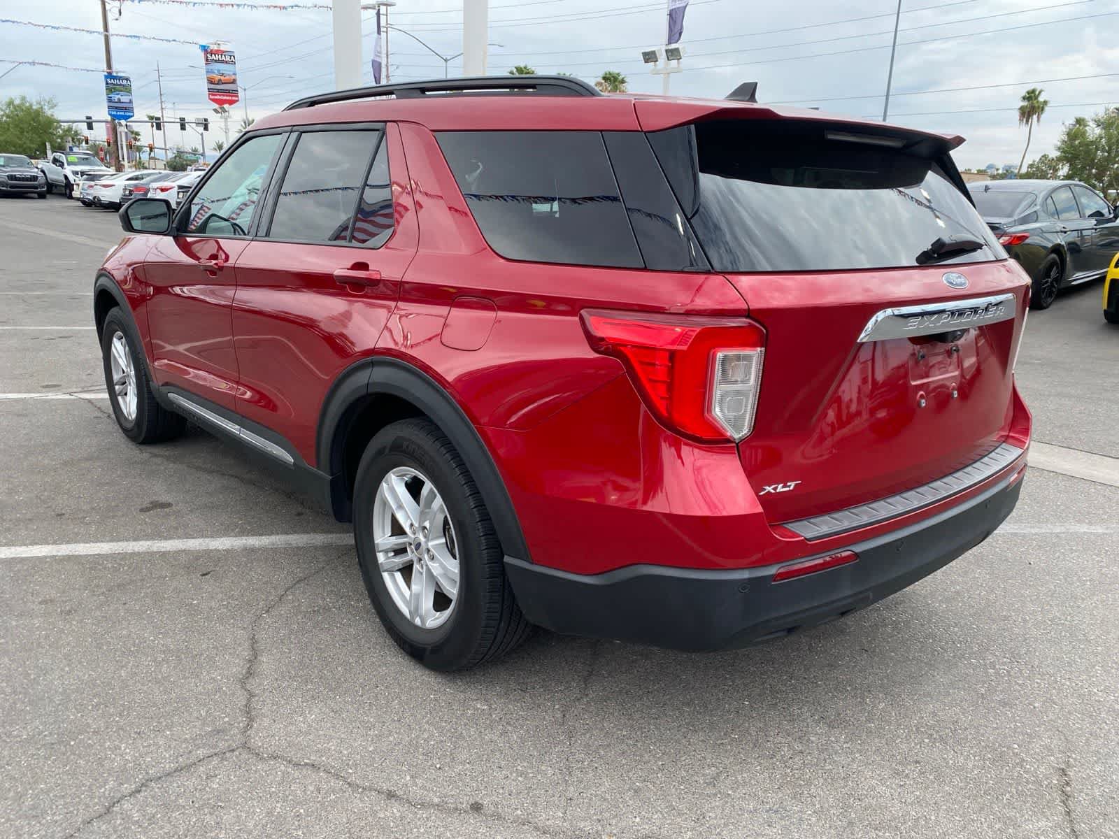 Used 2022 Ford Explorer XLT RWD image 8