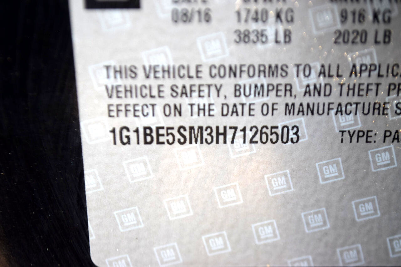 Used 2017 Chevrolet Cruze LT image 30