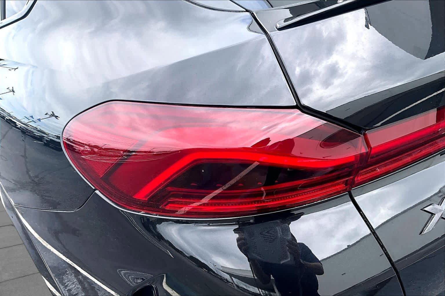 Used 2021 BMW X6 sDrive40i w/ M Sport Package RWD image 27