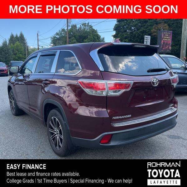 Used 2015 Toyota Highlander LE AWD/4WD image 3