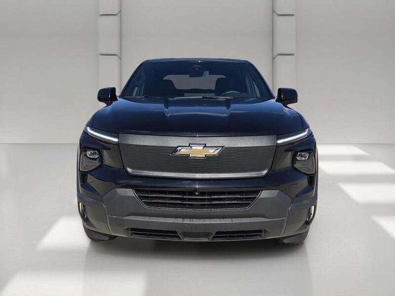 Used 2024 Chevrolet Silverado EV W/T AWD/4WD image 8