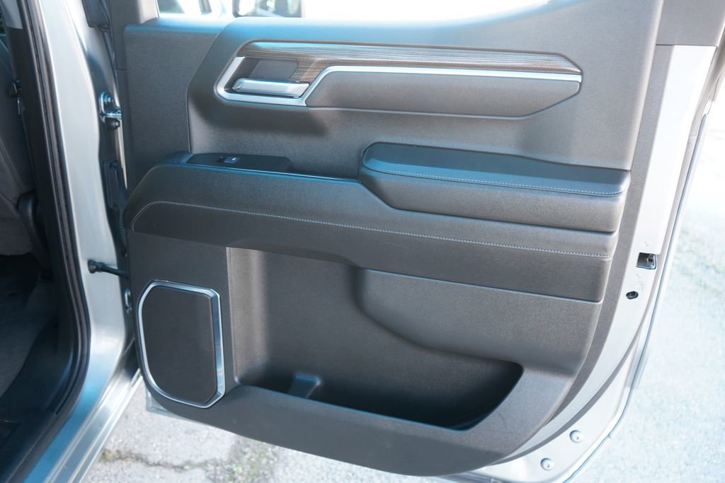 Used 2025 Chevrolet Silverado 1500 LT image 23