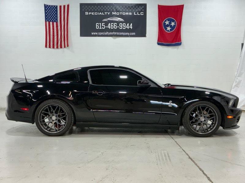 Used 2013 Ford Mustang Shelby GT500 RWD image 4