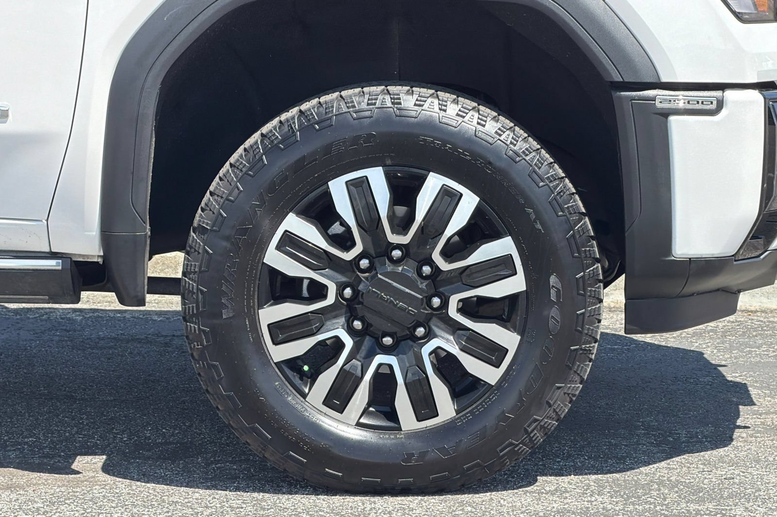 Used 2024 GMC Sierra 2500 Denali Ultimate w/ Max Trailering Package AWD/4WD image 37