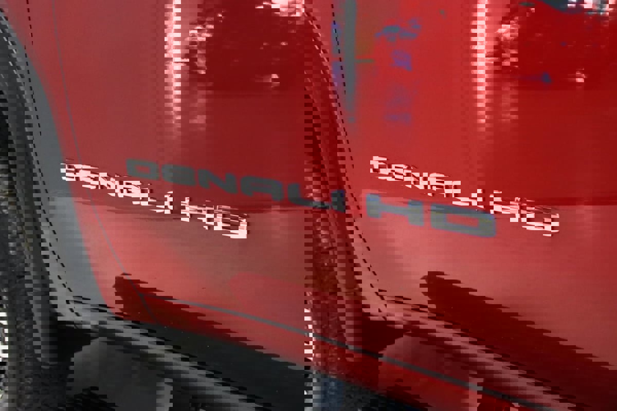 Used 2022 GMC Sierra 3500 Denali w/ Denali Ultimate Package image 84