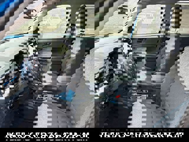 New 2025 Ford Maverick XLT image 21