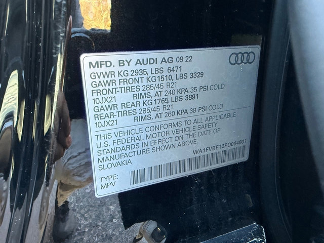 Used 2023 Audi Q8 Prestige w/ Prestige Package image 34