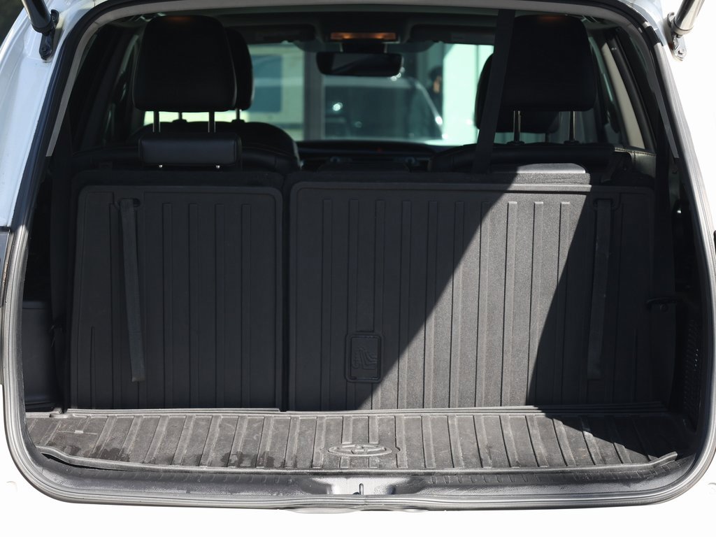 Used 2019 Toyota Highlander XLE image 8