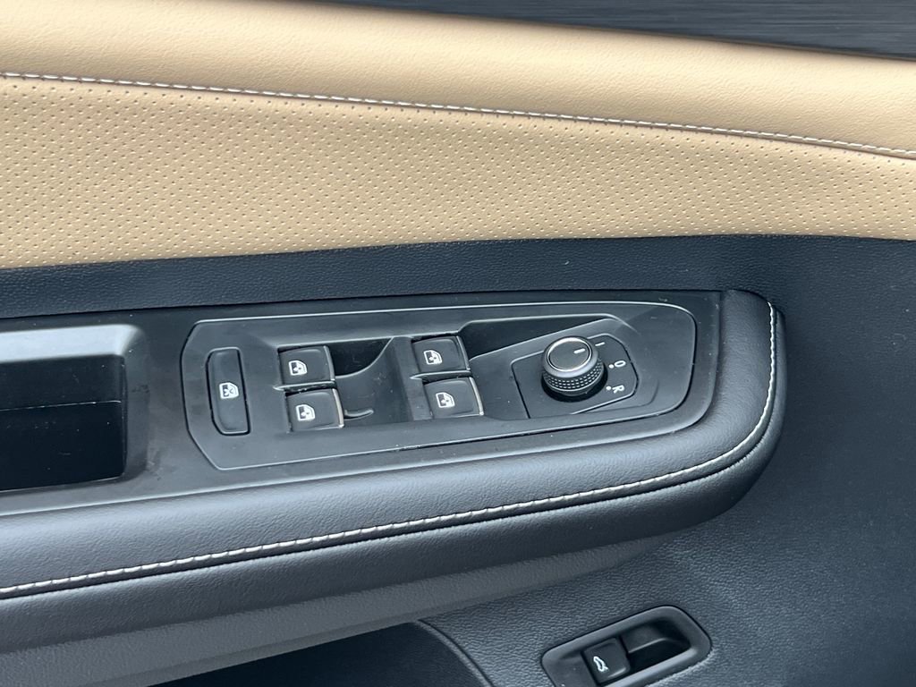 New 2026 Volkswagen Atlas Cross Sport SE image 18