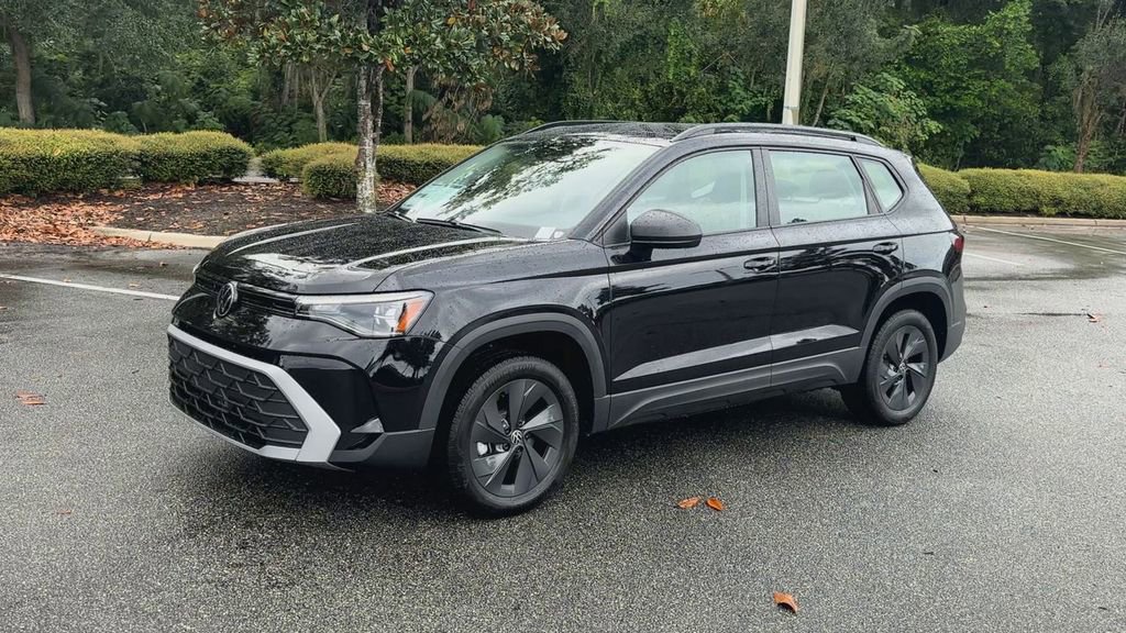 New 2025 Volkswagen Taos S image 4