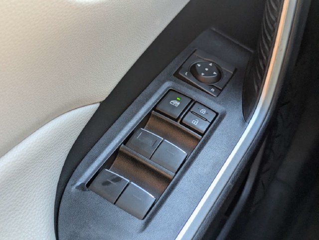 Used 2022 Toyota RAV4 XLE Premium FWD image 25