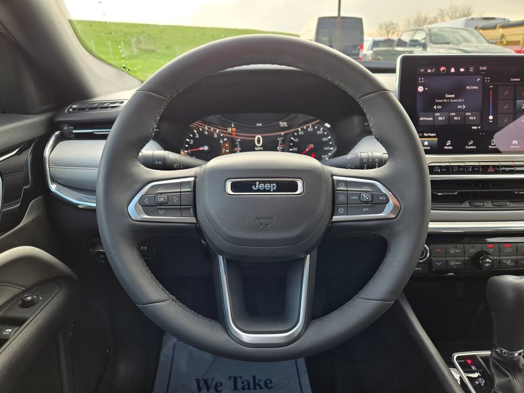 Used 2024 Jeep Compass Limited AWD/4WD image 19