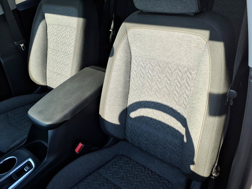 Used 2023 Chevrolet Equinox LT FWD image 17