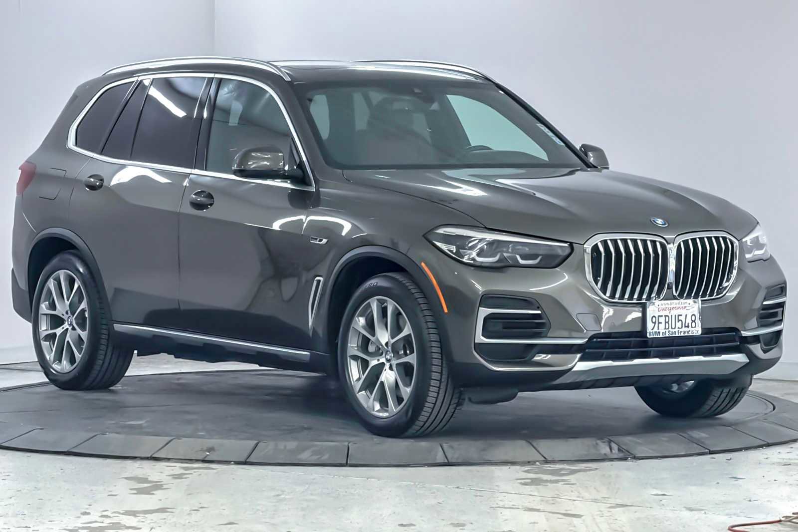Used 2023 BMW X5 xDrive45e w/ Climate Comfort Package image 9
