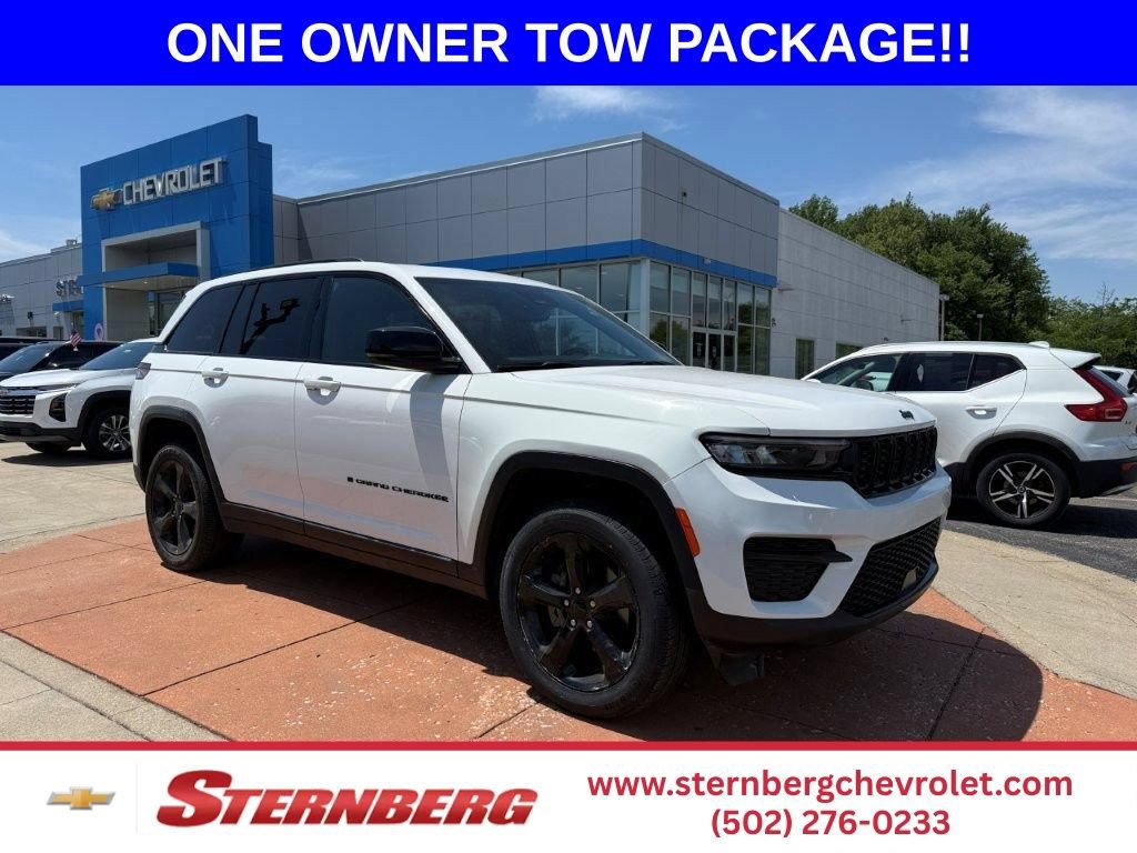 Used 2023 Jeep Grand Cherokee Altitude